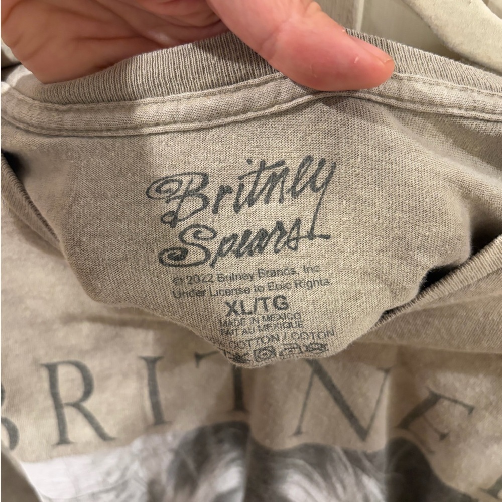 Graphic Britney Spears OVERSIZED  tee - Gray britney Women's Top XL - Picture 2 of 2